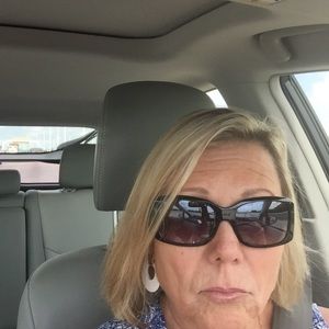 Meet your Posher, Luanne